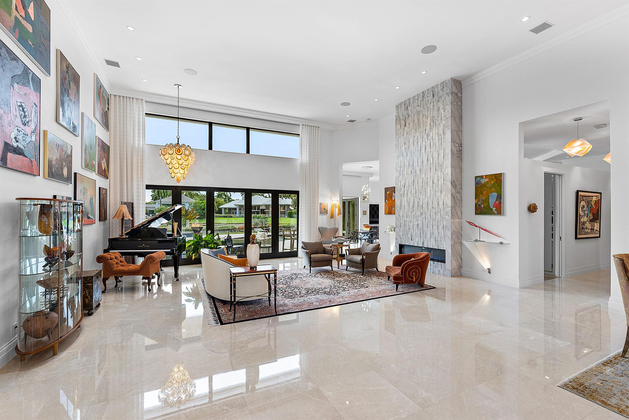 HOLLOWS / POLO CLUB - Residential