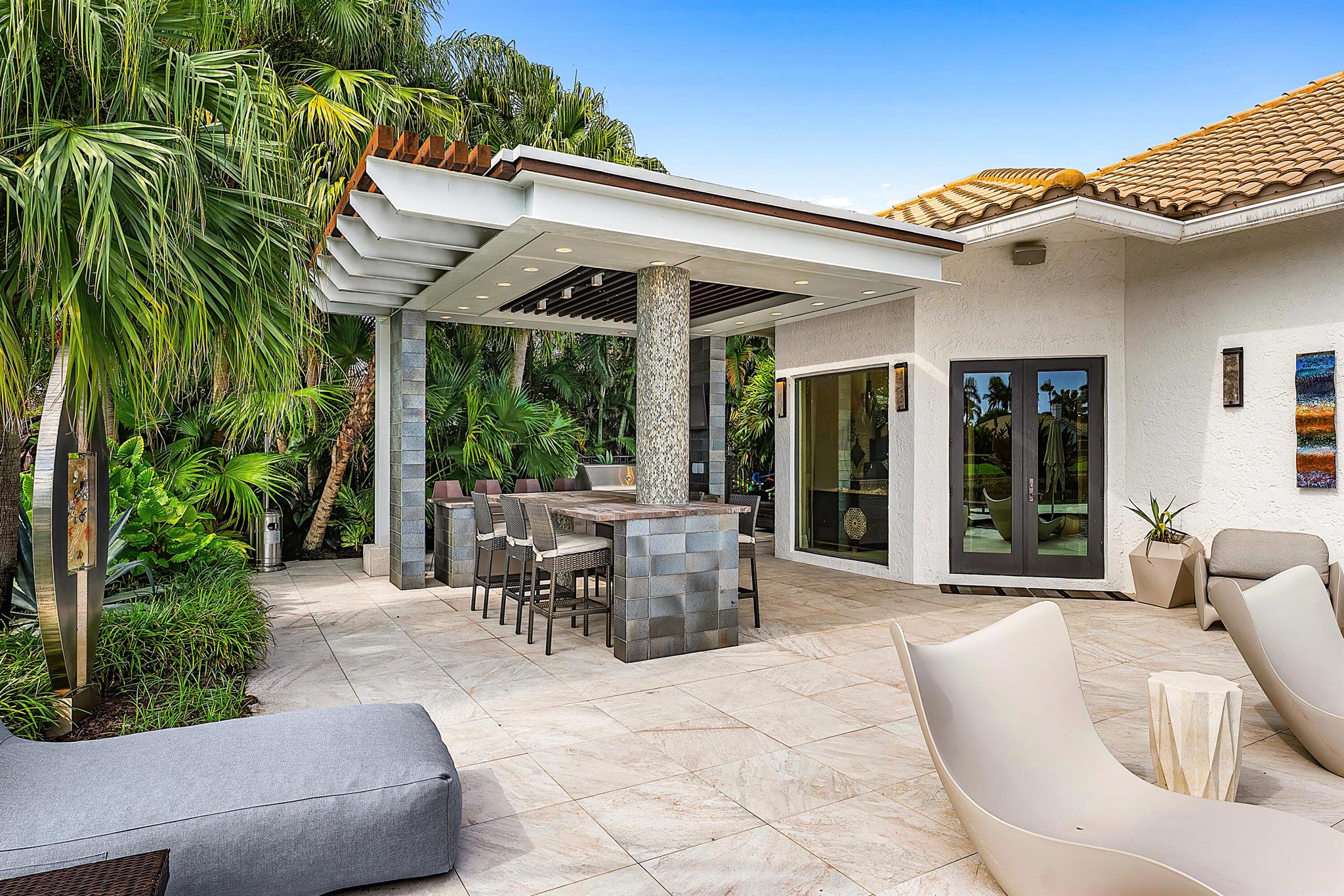 HOLLOWS / POLO CLUB - Residential