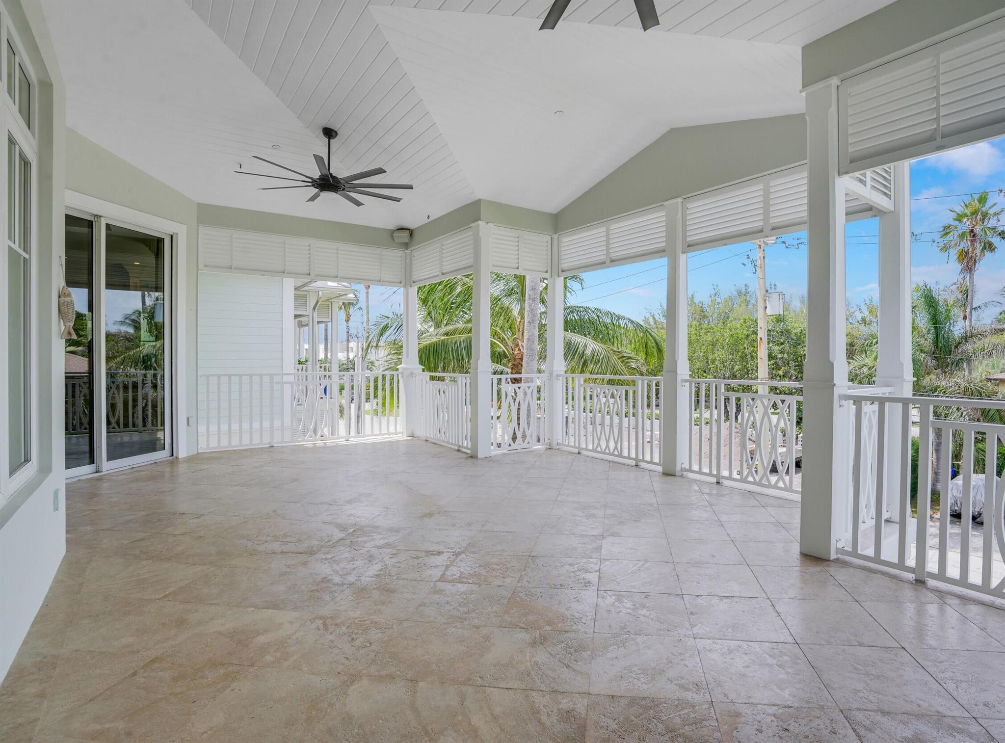 SEAGATE RESIDENCES CONDO - Residential