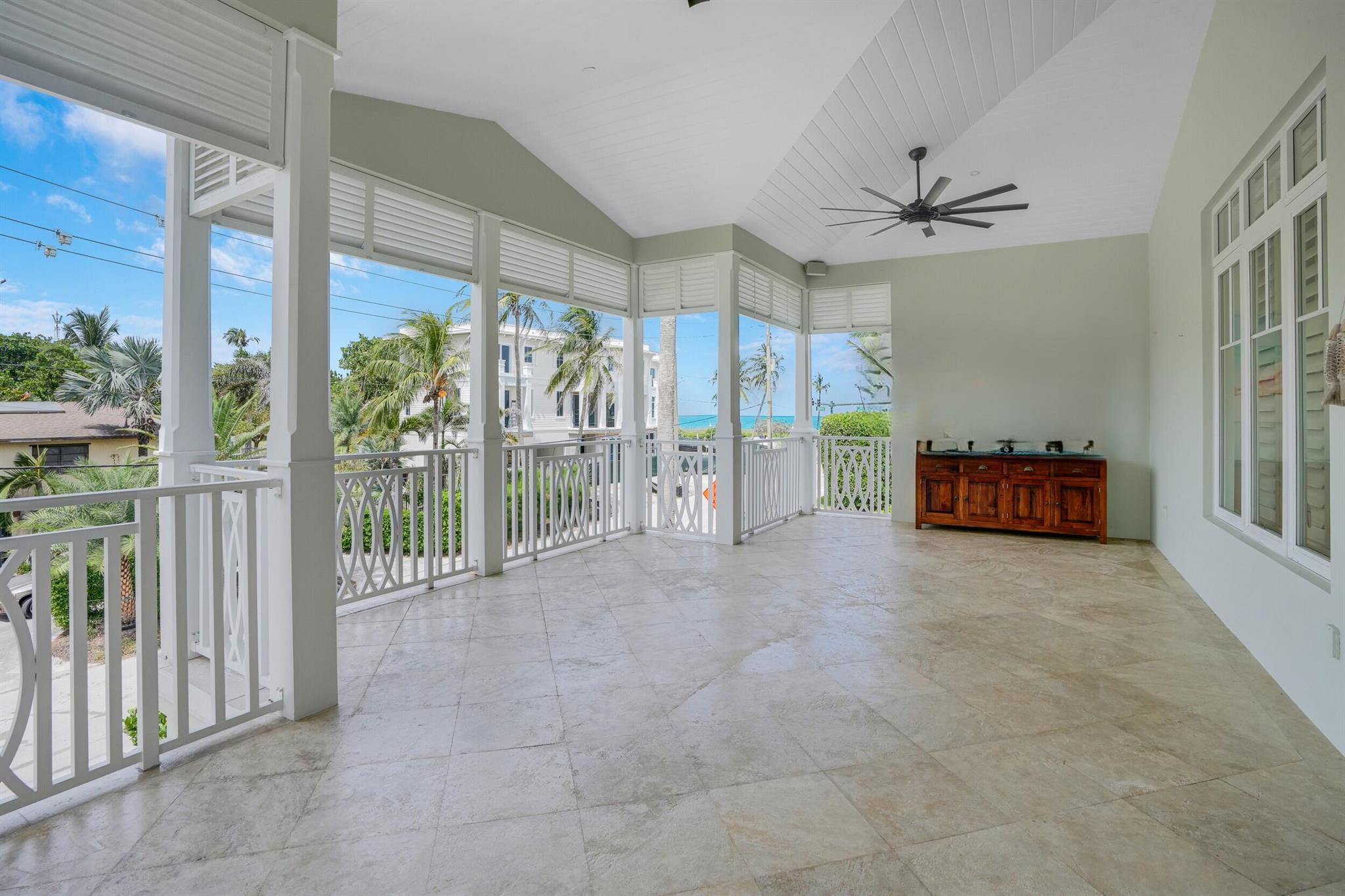 SEAGATE RESIDENCES CONDO - Residential