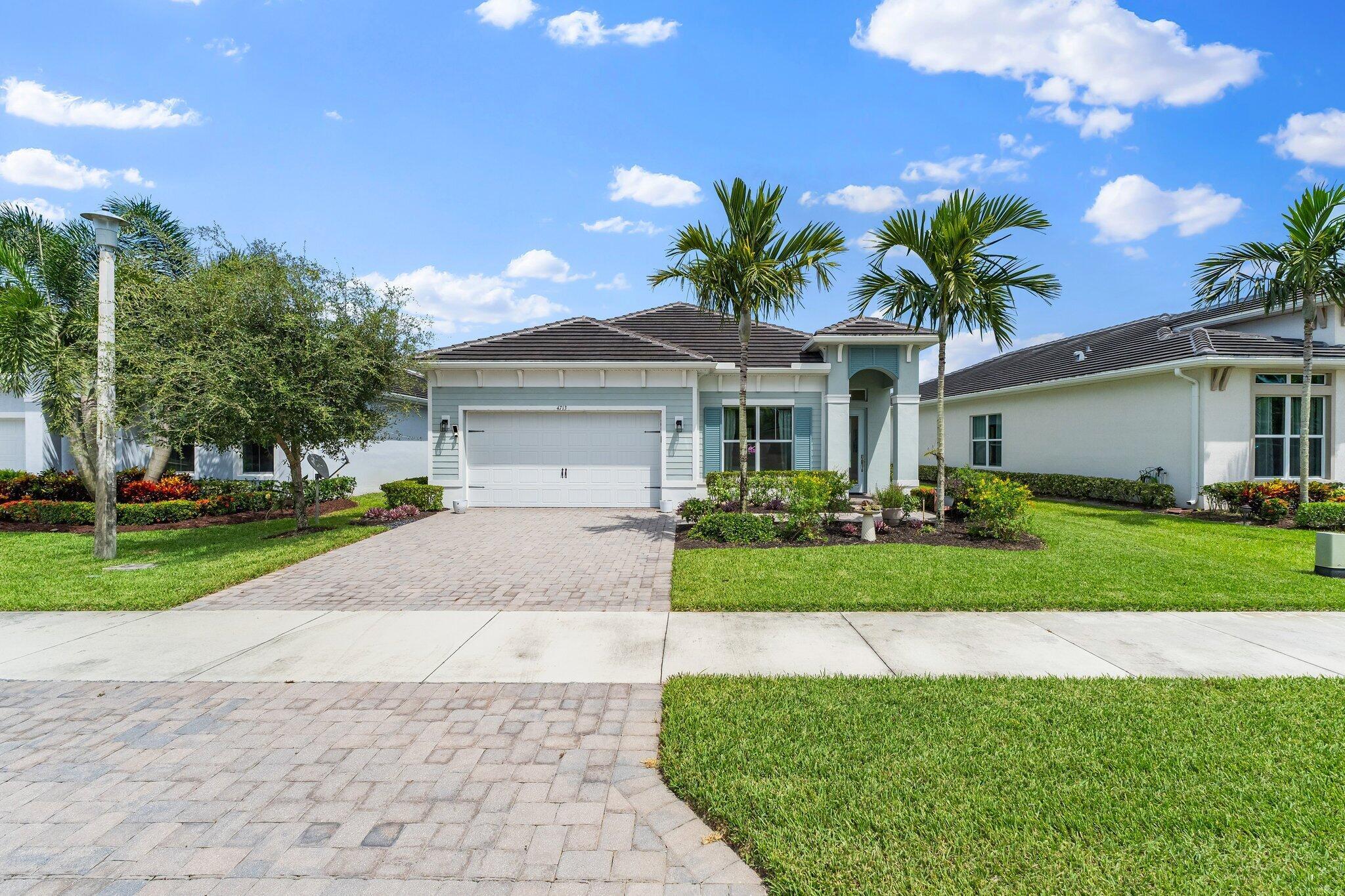 4713 SW Briarwood Court