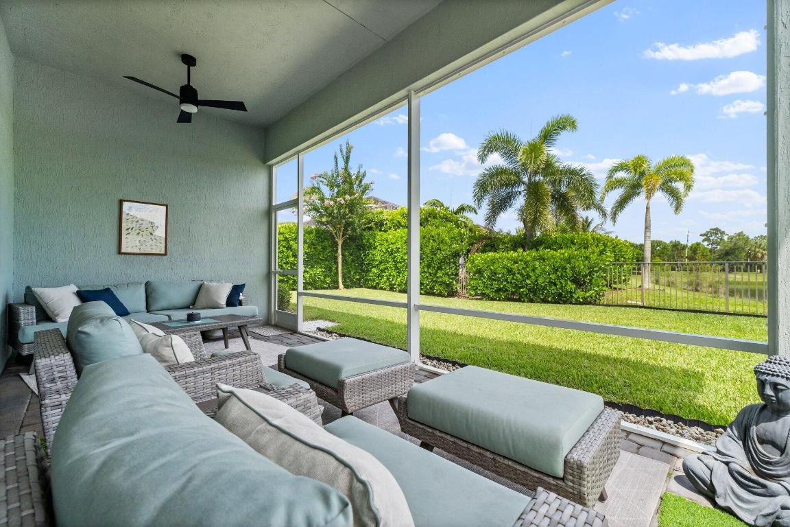 BANYAN BAY - Residential