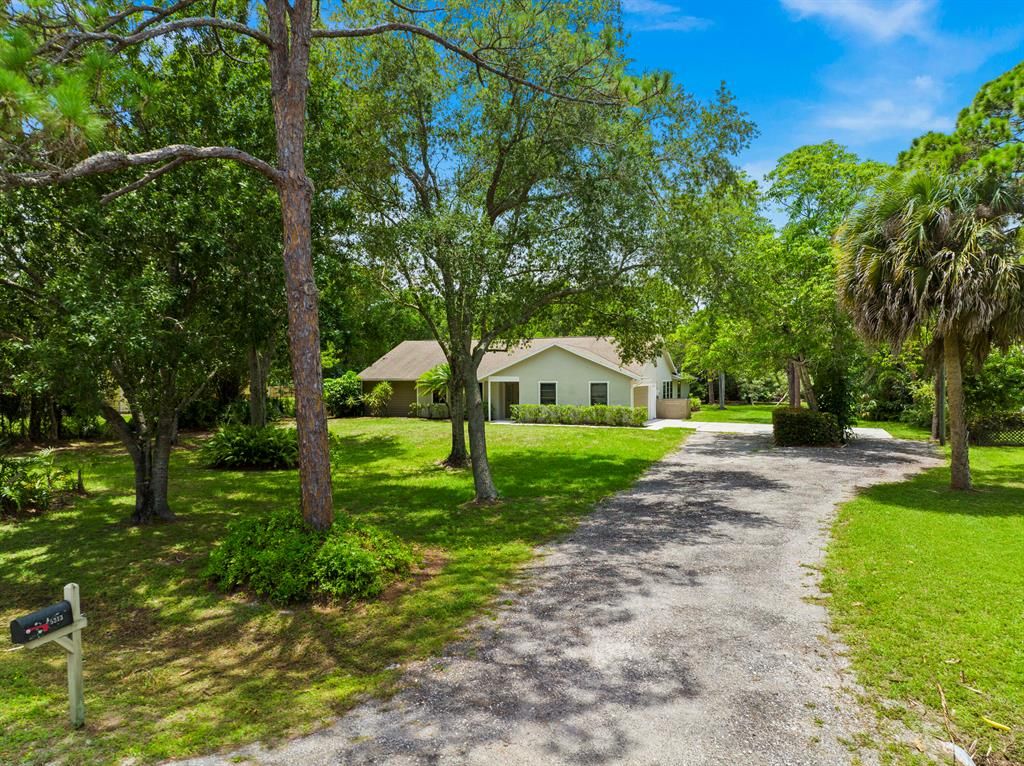 Photo of 5313 Palmetto Drive Dr, Fort Pierce, FL 34982 (MLS # R10810780)