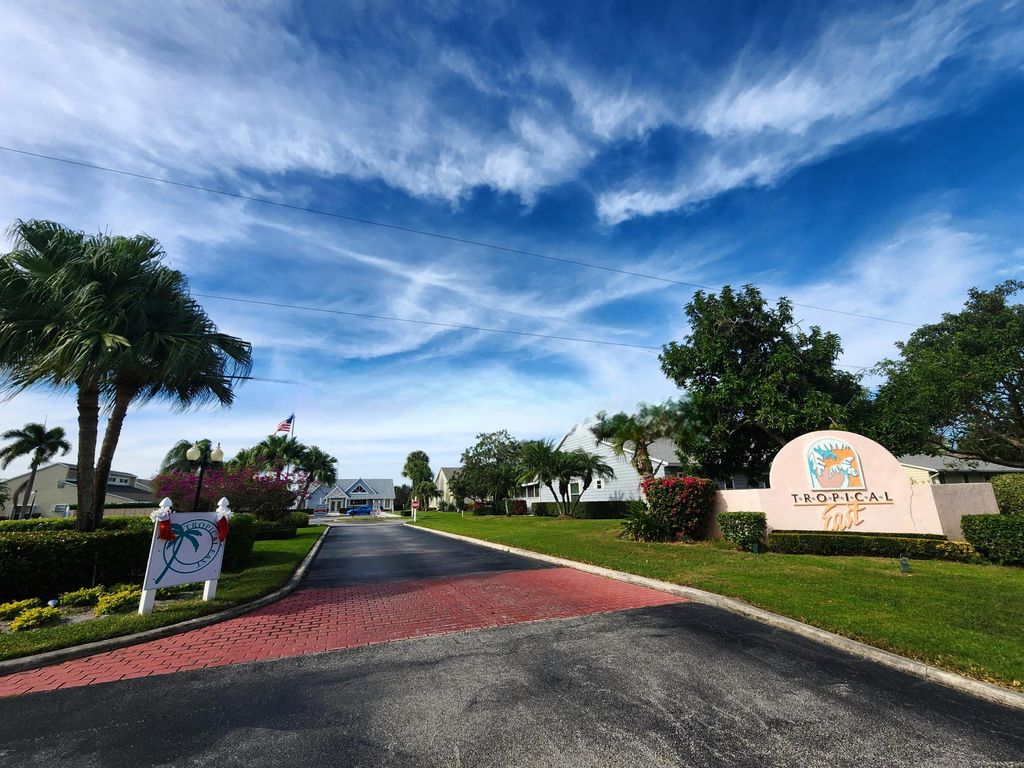 Photo of 2607 SE Tropical East Circle E, Port Saint Lucie, FL 34952 (MLS # R11162722)