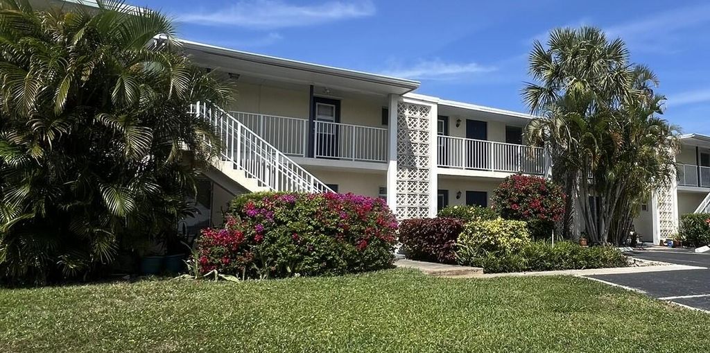 Photo of 813 Hummingbird Way #6a, North Palm Beach, FL 33408 (MLS # R10968814)