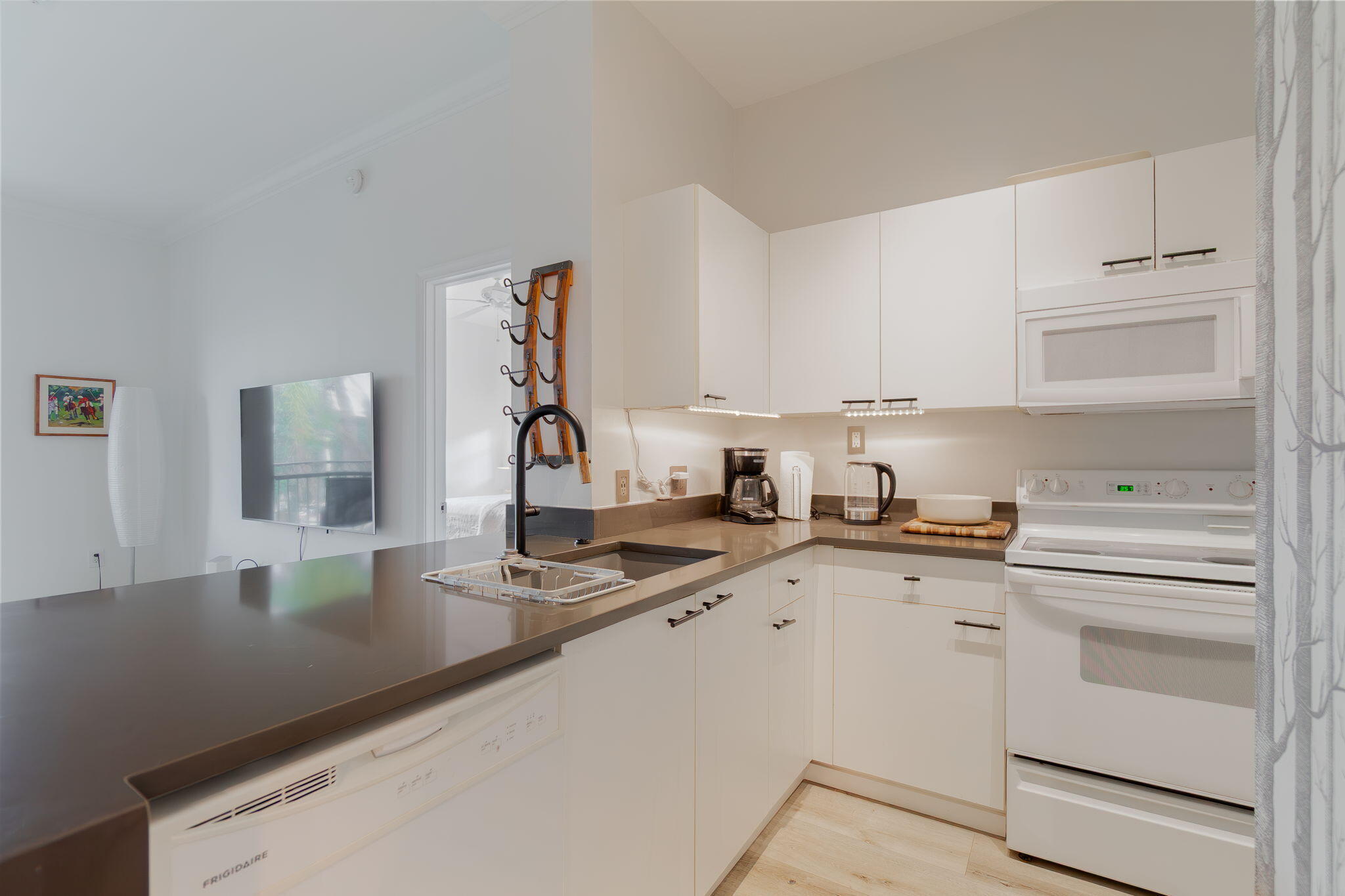 Properties 11790 Saint Andrews Place 304