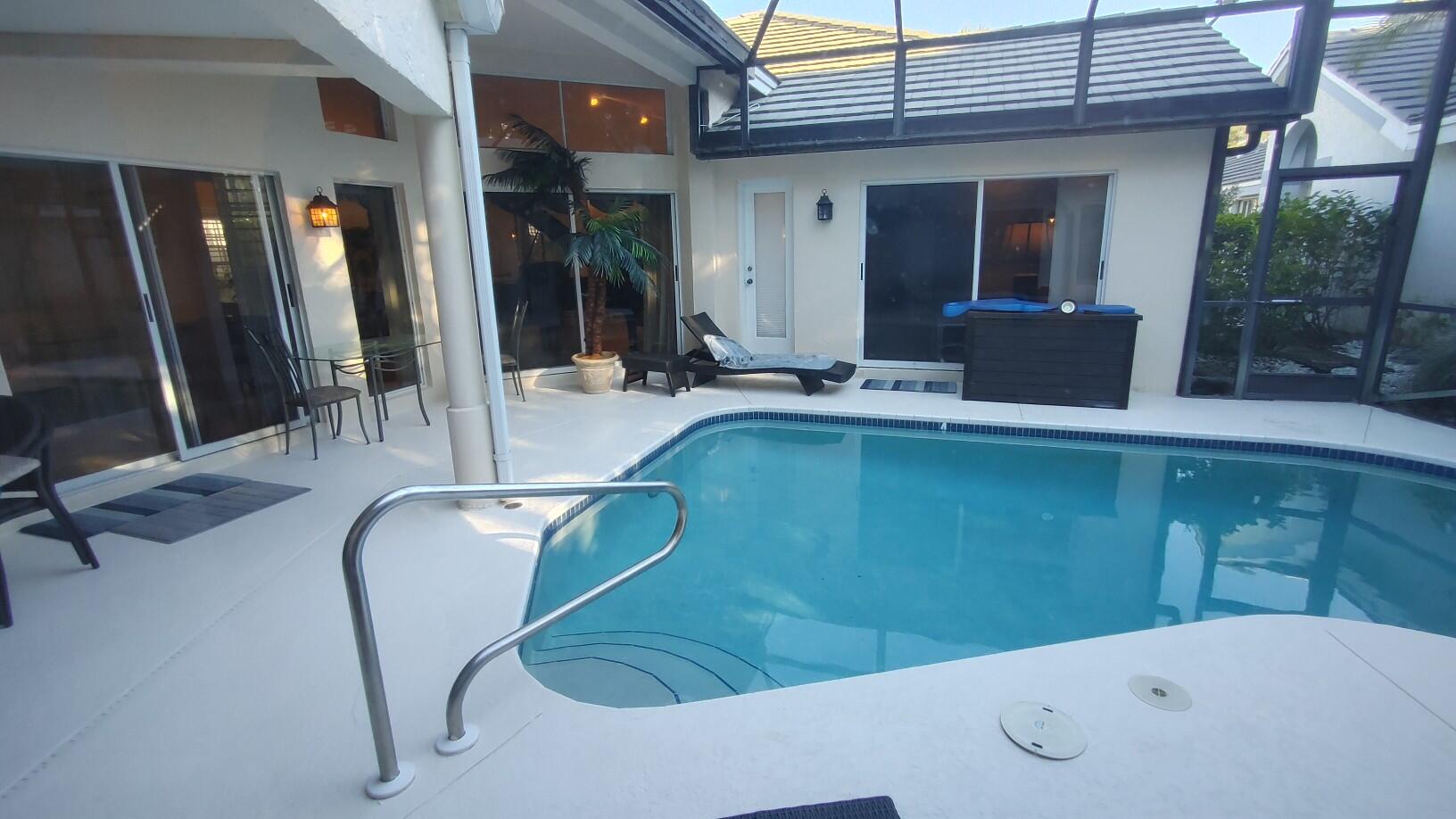 RIVERWIND AT JONATHANS LANDING - Residential Lease