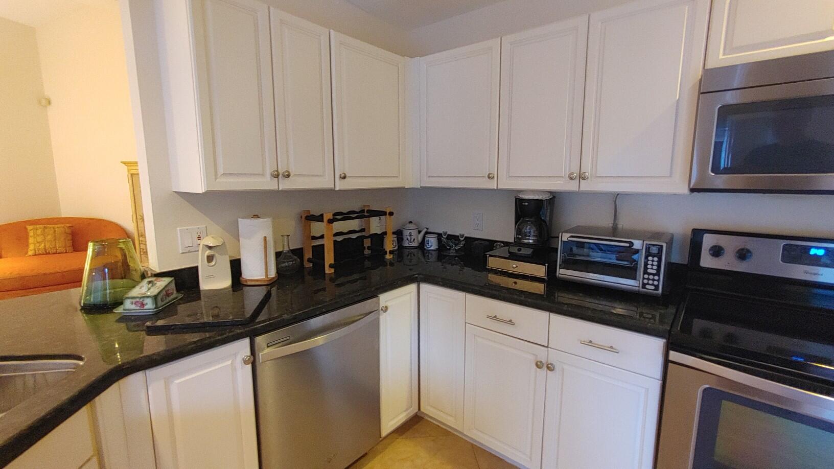 RIVERWIND AT JONATHANS LANDING - Residential Lease