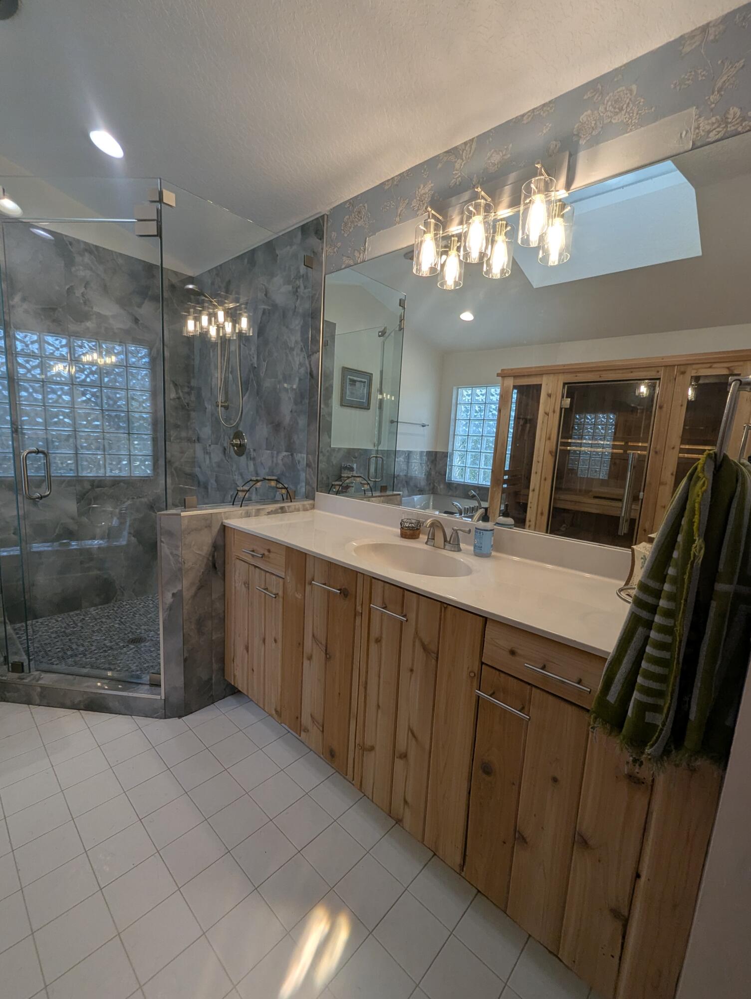 RIVERWIND AT JONATHANS LANDING - Residential Lease