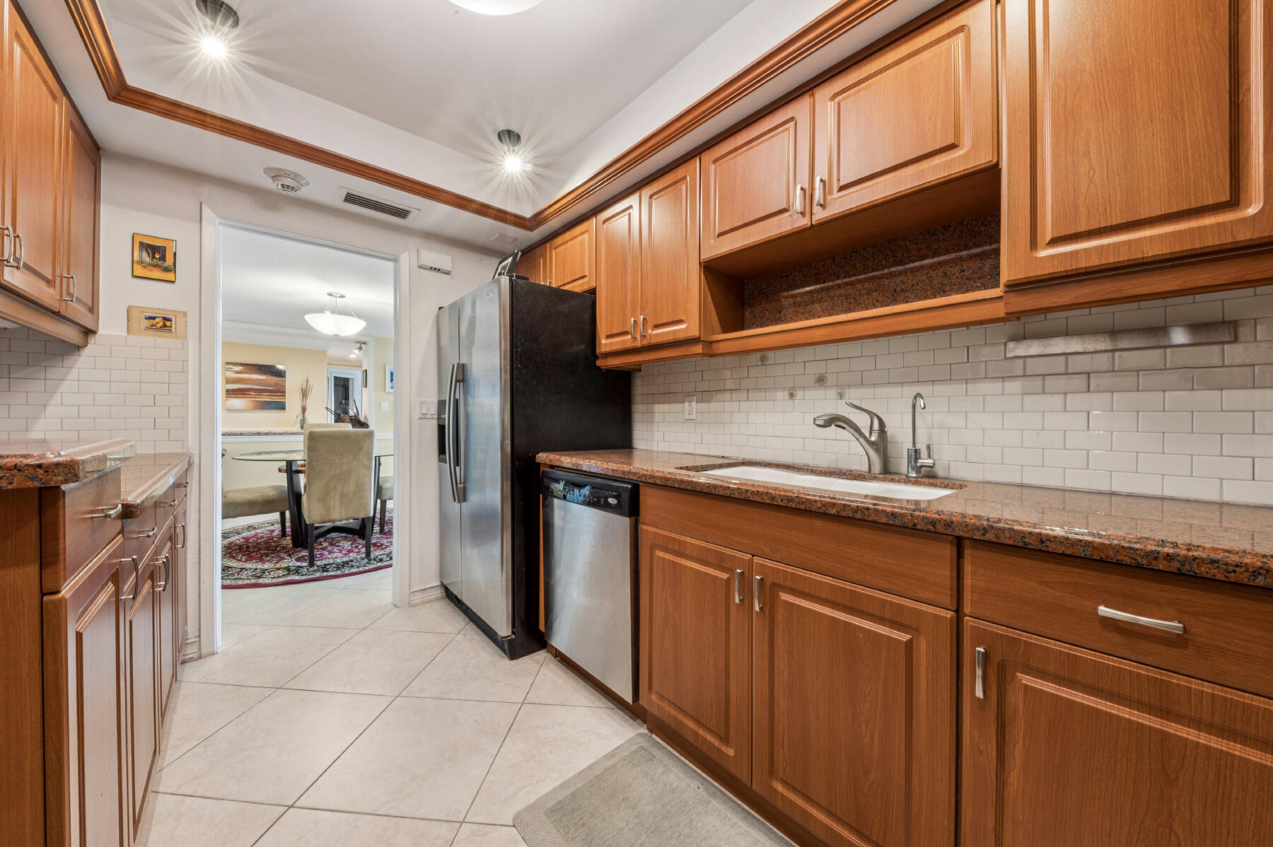 BARRTON APTS INC CONDO - Residential