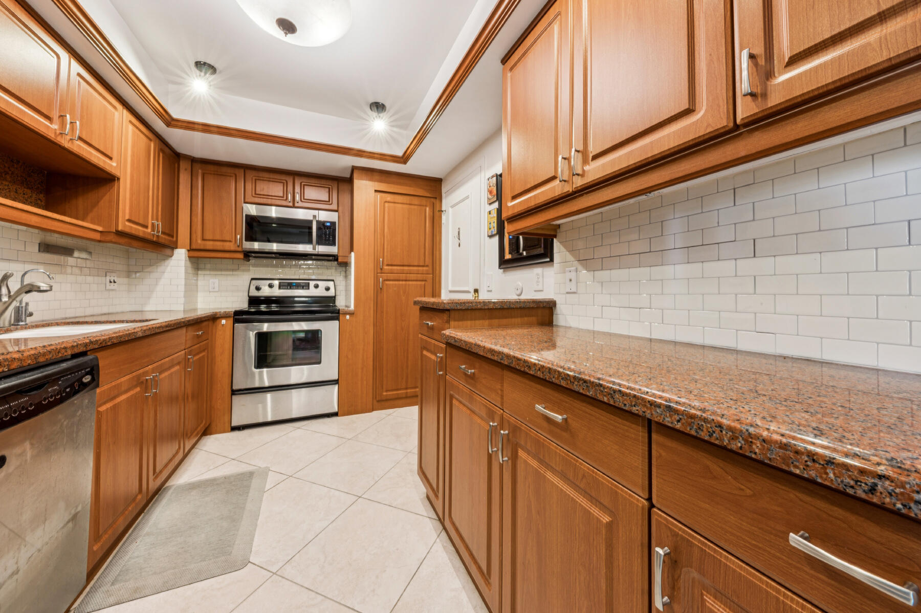 BARRTON APTS INC CONDO - Residential