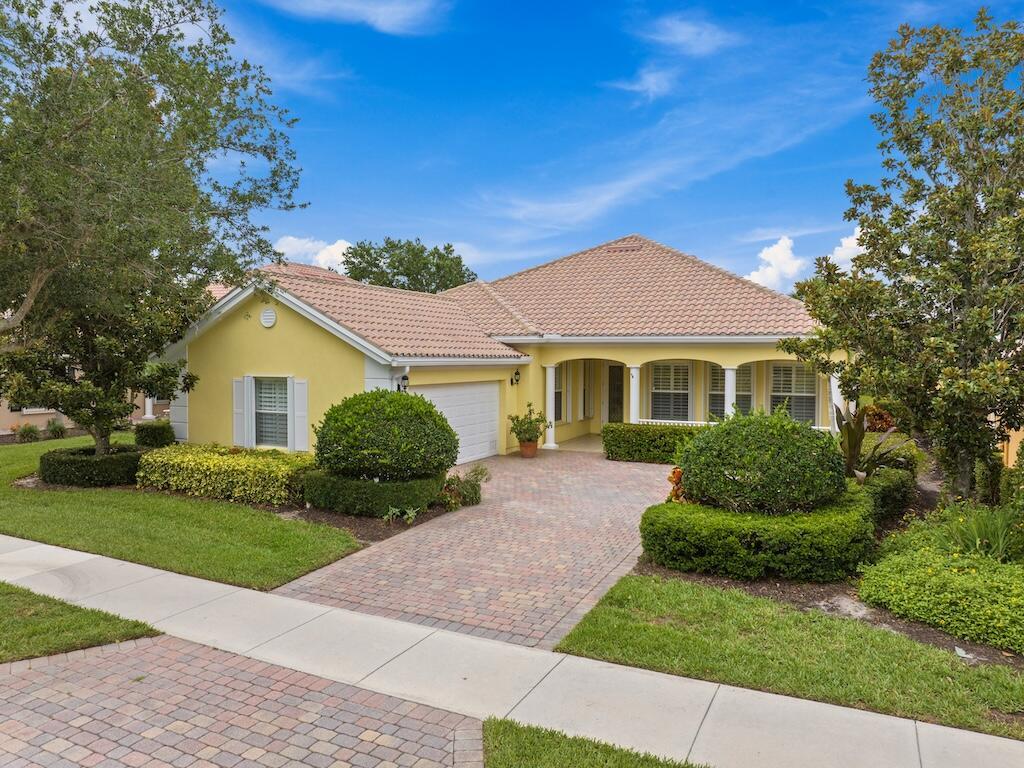 5422 Barbados Square