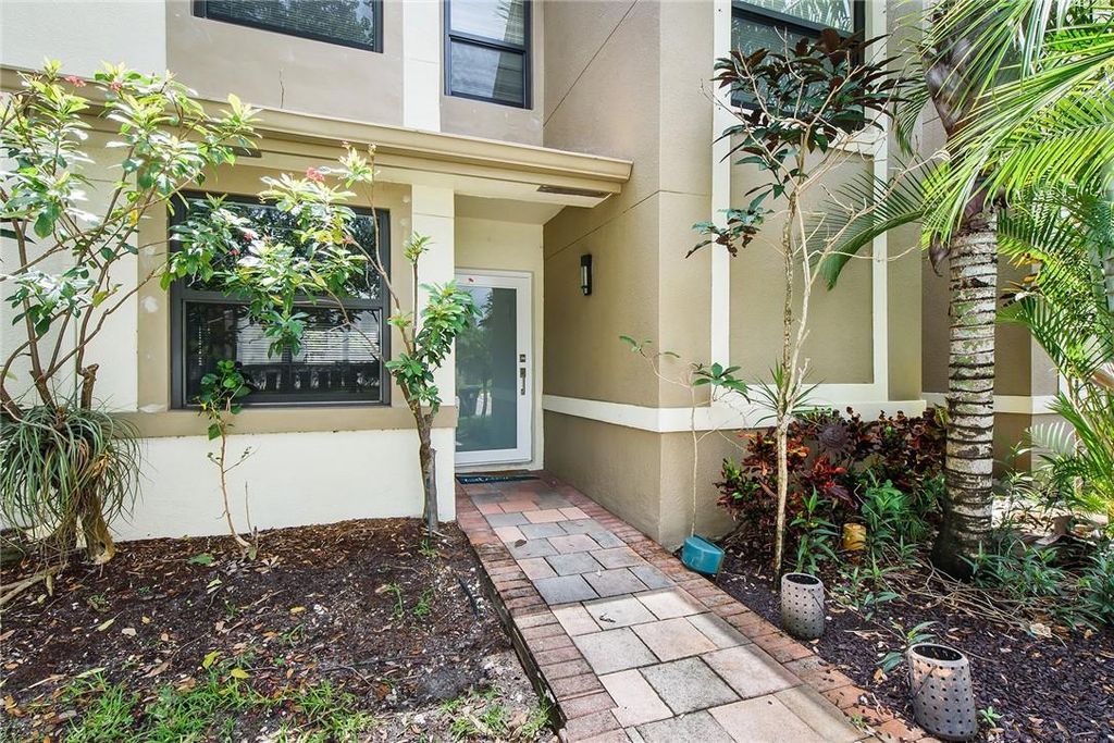 Photo of 200 City View Drive, Fort Lauderdale, FL 33311 (MLS # F10513369)