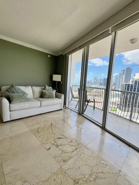 1750 N Bayshore Dr 2614