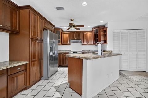 Tiny photo for 10940 Stafford Circle S, Boynton Beach, FL 33436 (MLS # B26053389)