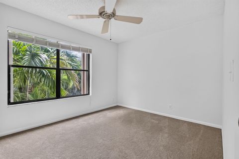Tiny photo for 10940 Stafford Circle S, Boynton Beach, FL 33436 (MLS # B26053389)