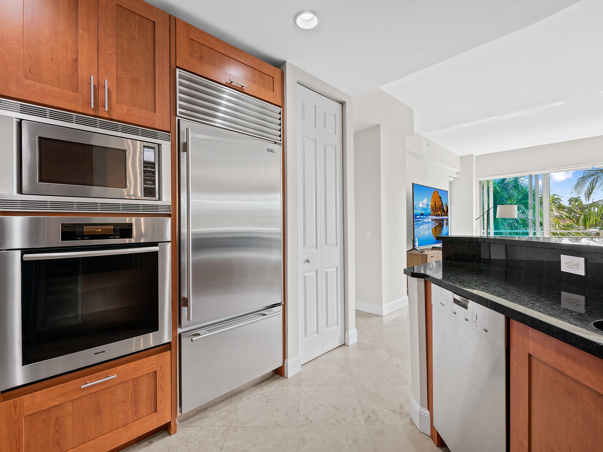 CLUB AT HENDRICKS - Residential Lease