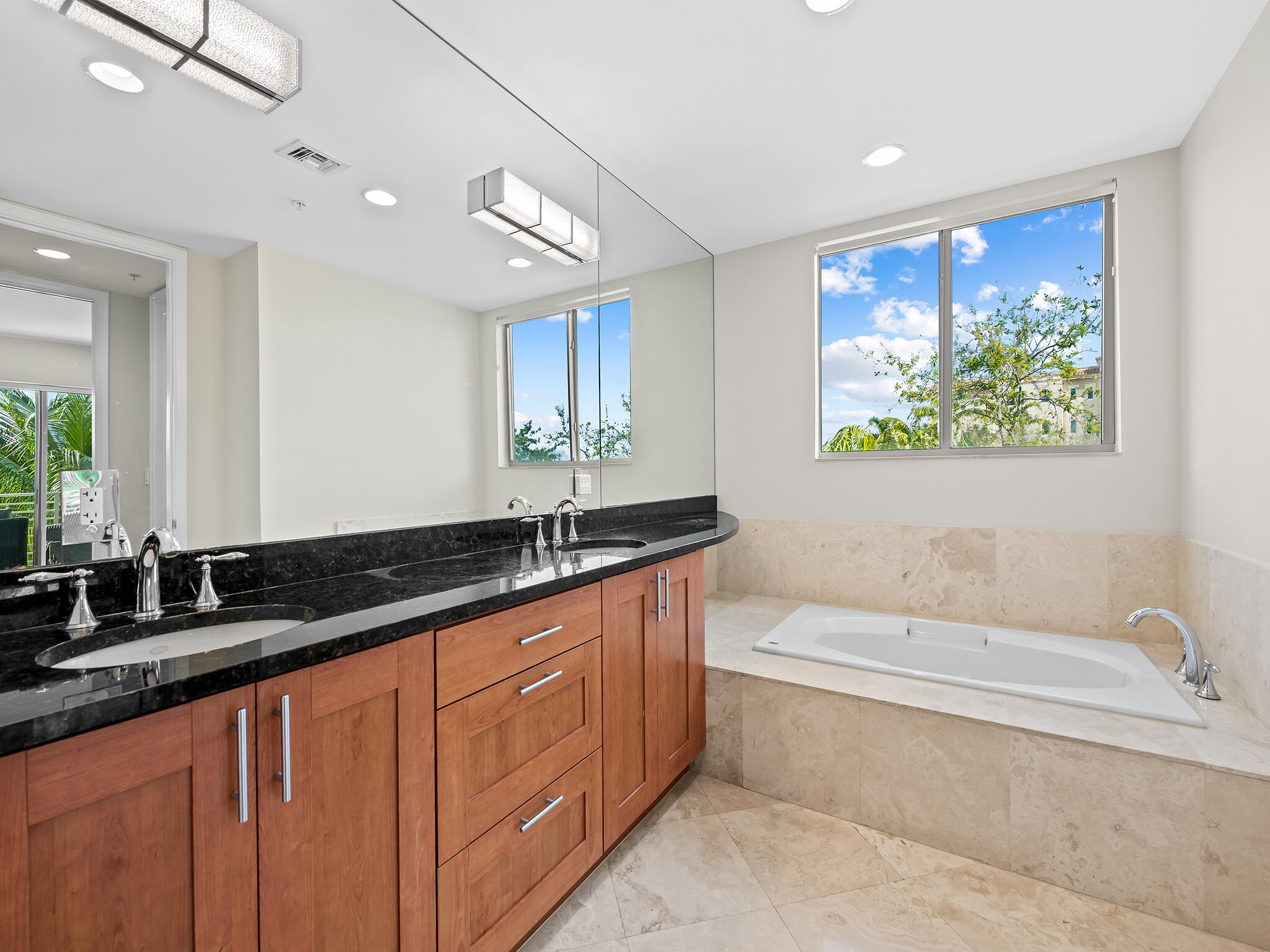 CLUB AT HENDRICKS - Residential Lease