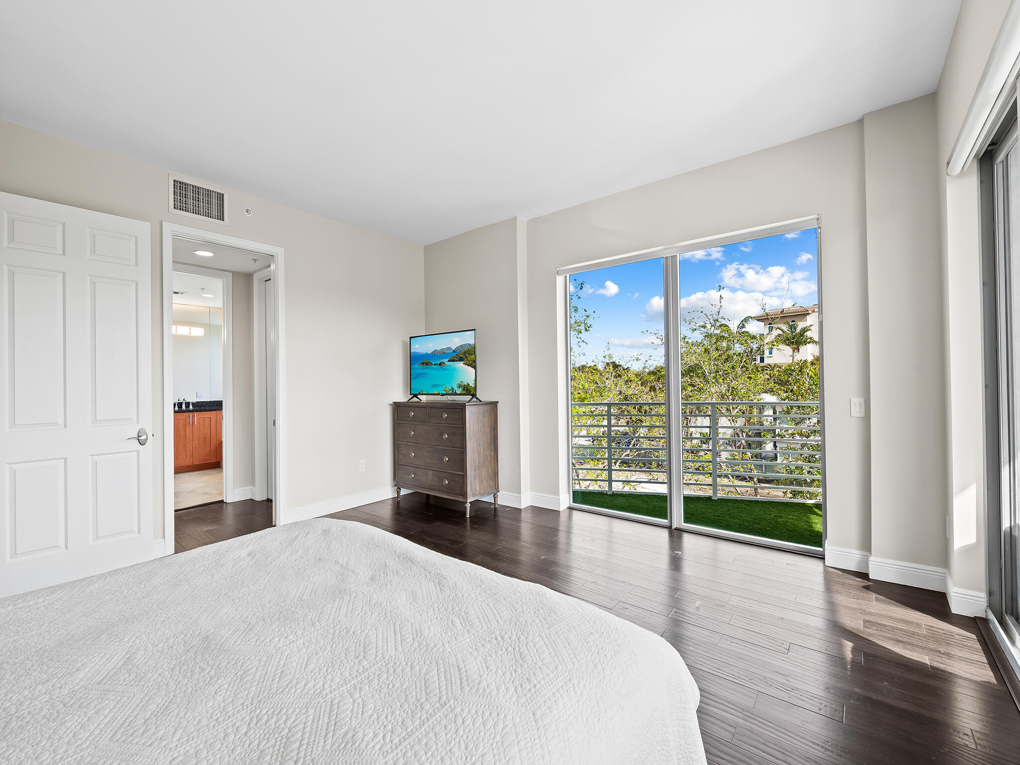 CLUB AT HENDRICKS - Residential Lease