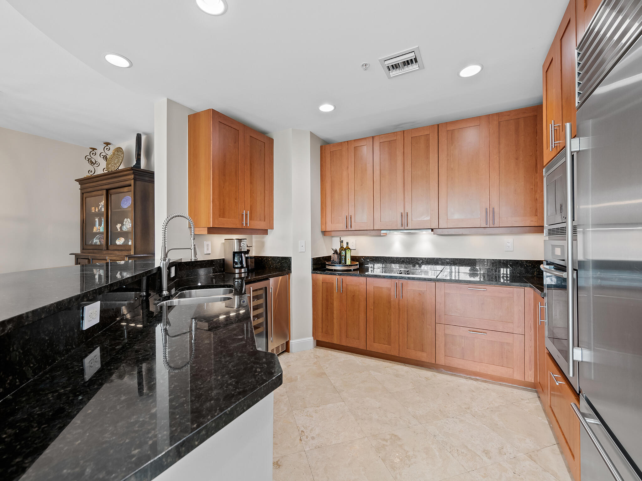 CLUB AT HENDRICKS - Residential Lease