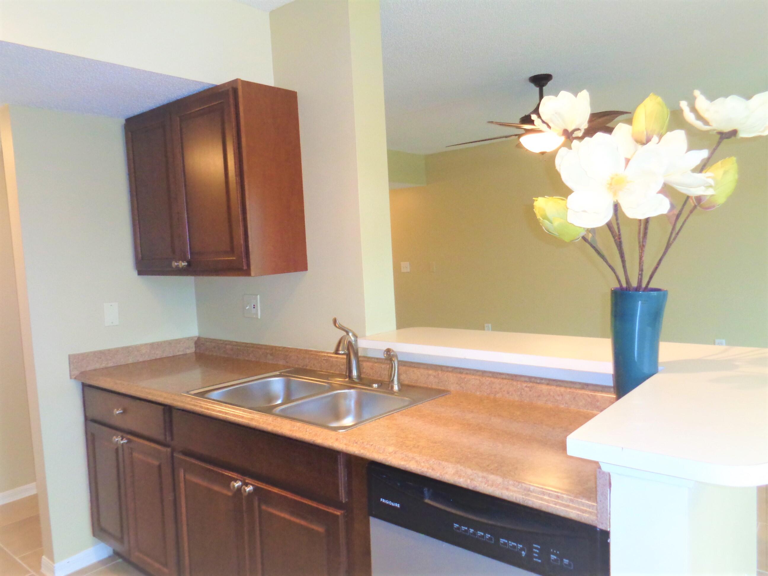 LAGUNA OF VERO BEACH - Residential