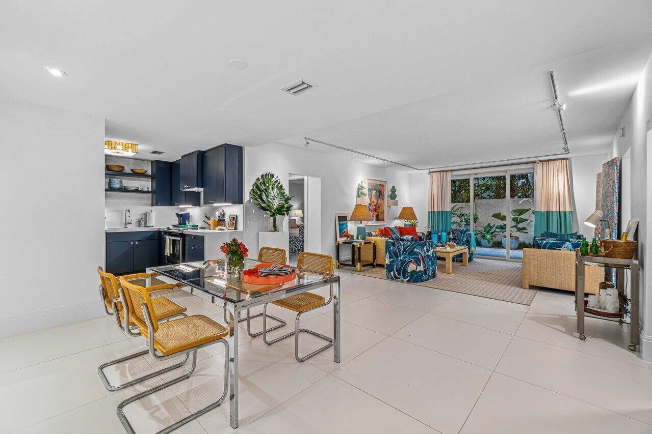 VILLA DEL SUR APTS - Residential Lease