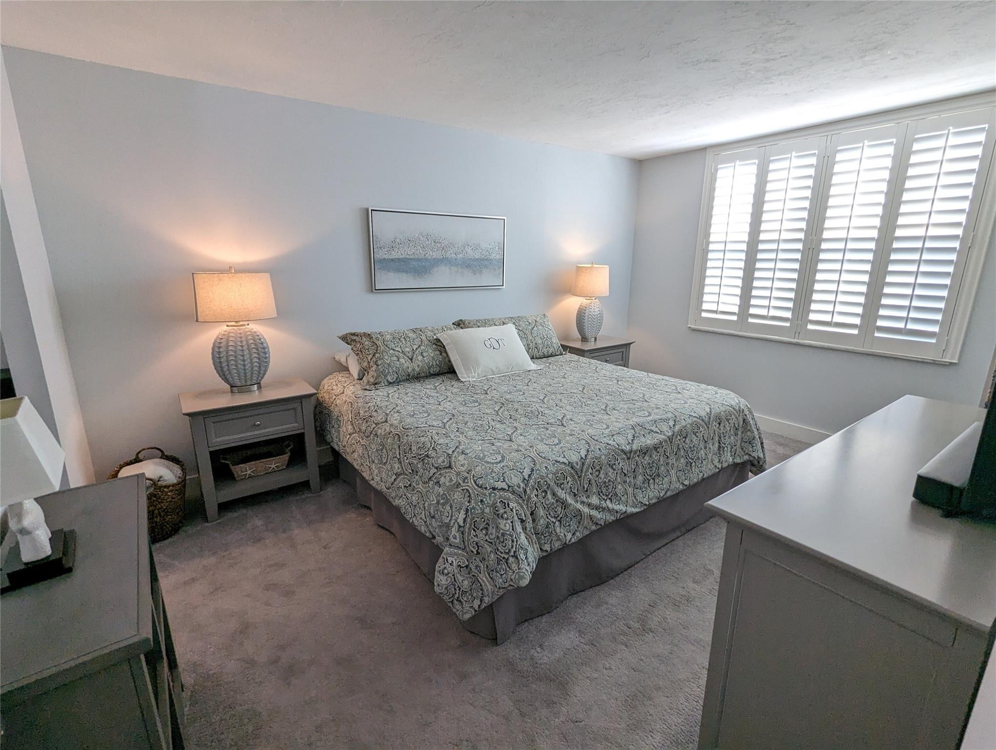 DRAKE TOWER CONDO - Residential