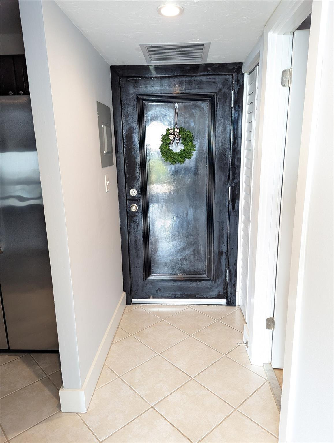 DRAKE TOWER CONDO - Residential