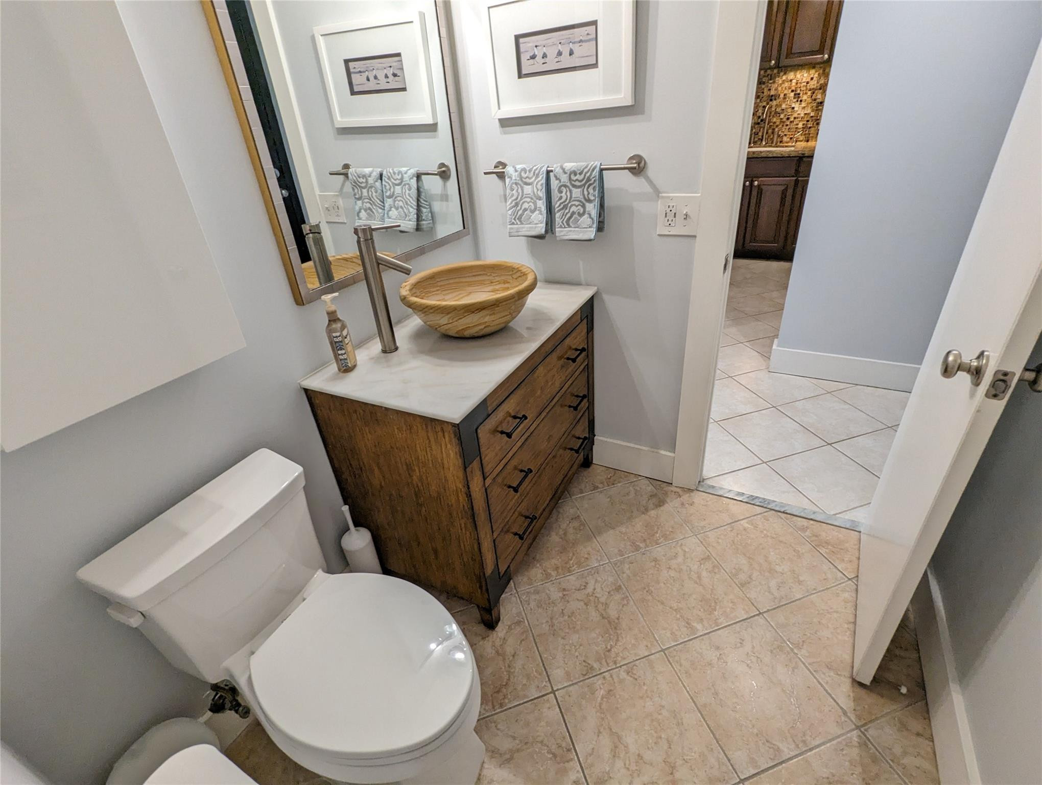 DRAKE TOWER CONDO - Residential