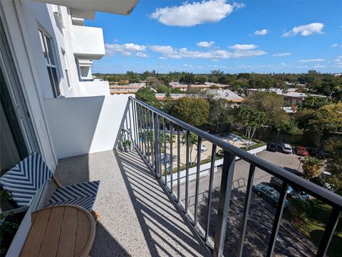 Condominium in Fort Lauderdale FL 1800 Andrews Ave 36.jpg