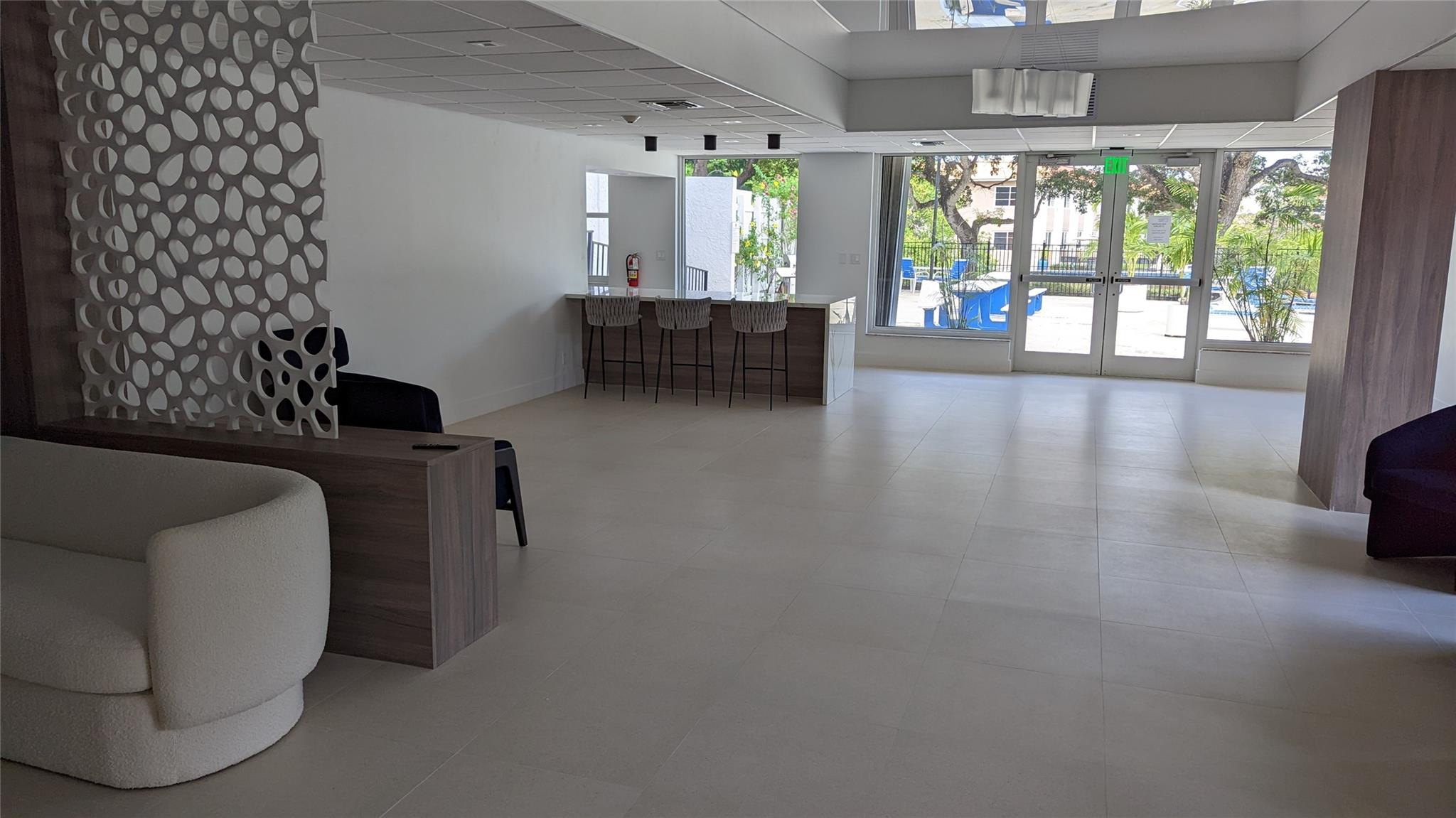 DRAKE TOWER CONDO - Residential