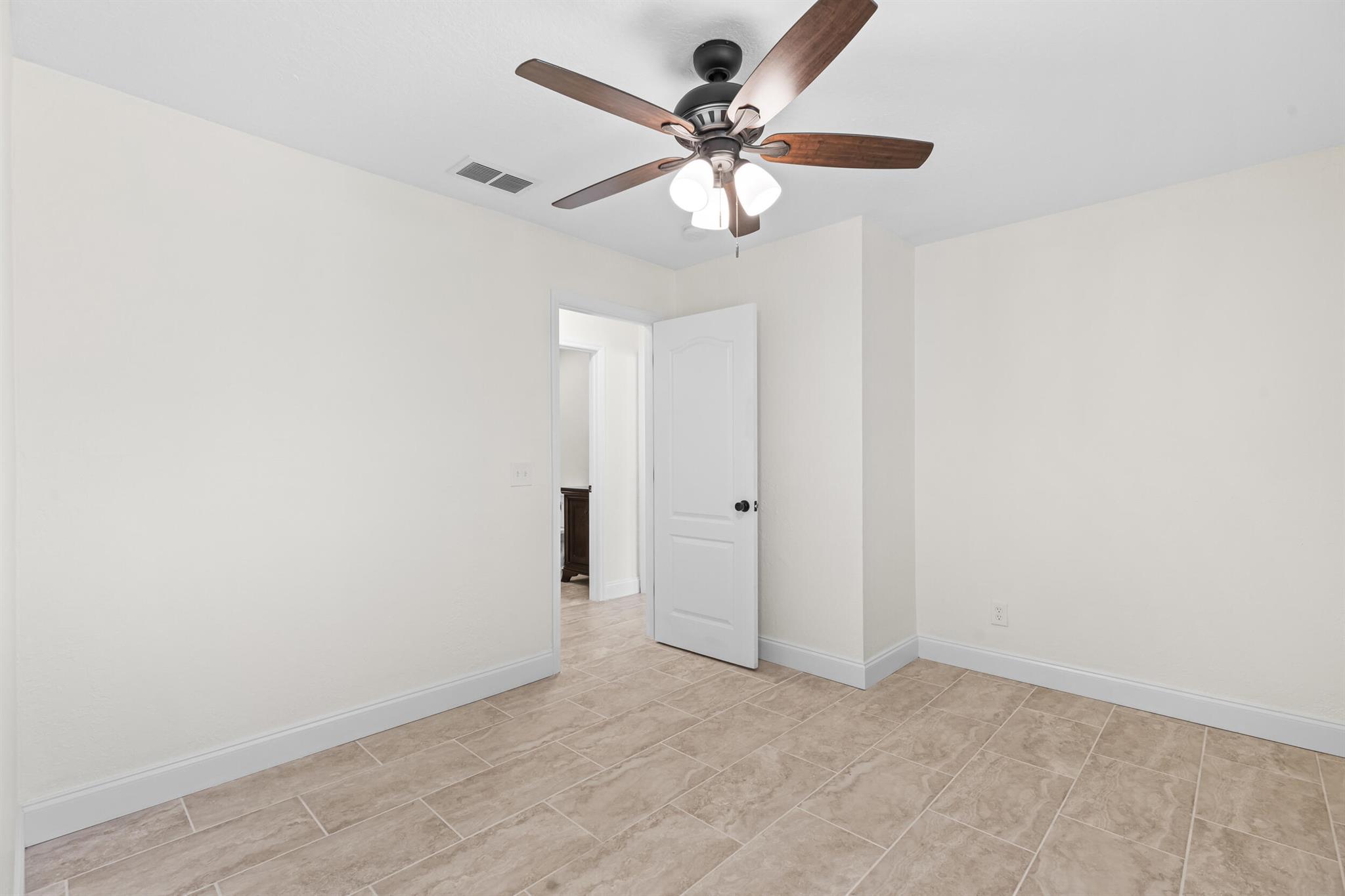 PORT ST LUCIE SECTION 18 - Residential Lease