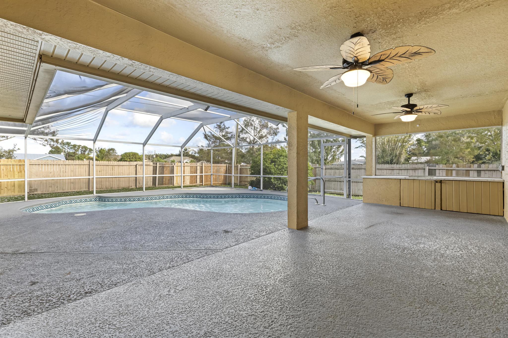 PORT ST LUCIE SECTION 18 - Residential Lease