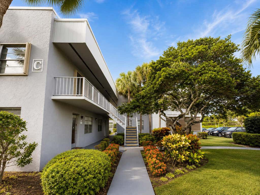 Photo of 99 Flanders C, Delray Beach, FL 33484 (MLS # B26062909)