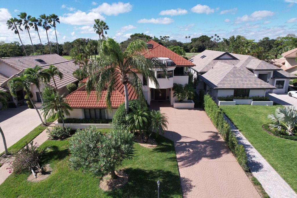 Photo of 13829 Rivoli Drive, Palm Beach Gardens, FL 33410 (MLS # R10937586)