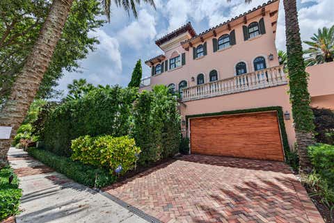 Tiny photo for 31 SE 10th Avenue, Fort Lauderdale, FL 33301 (MLS # B26046775)