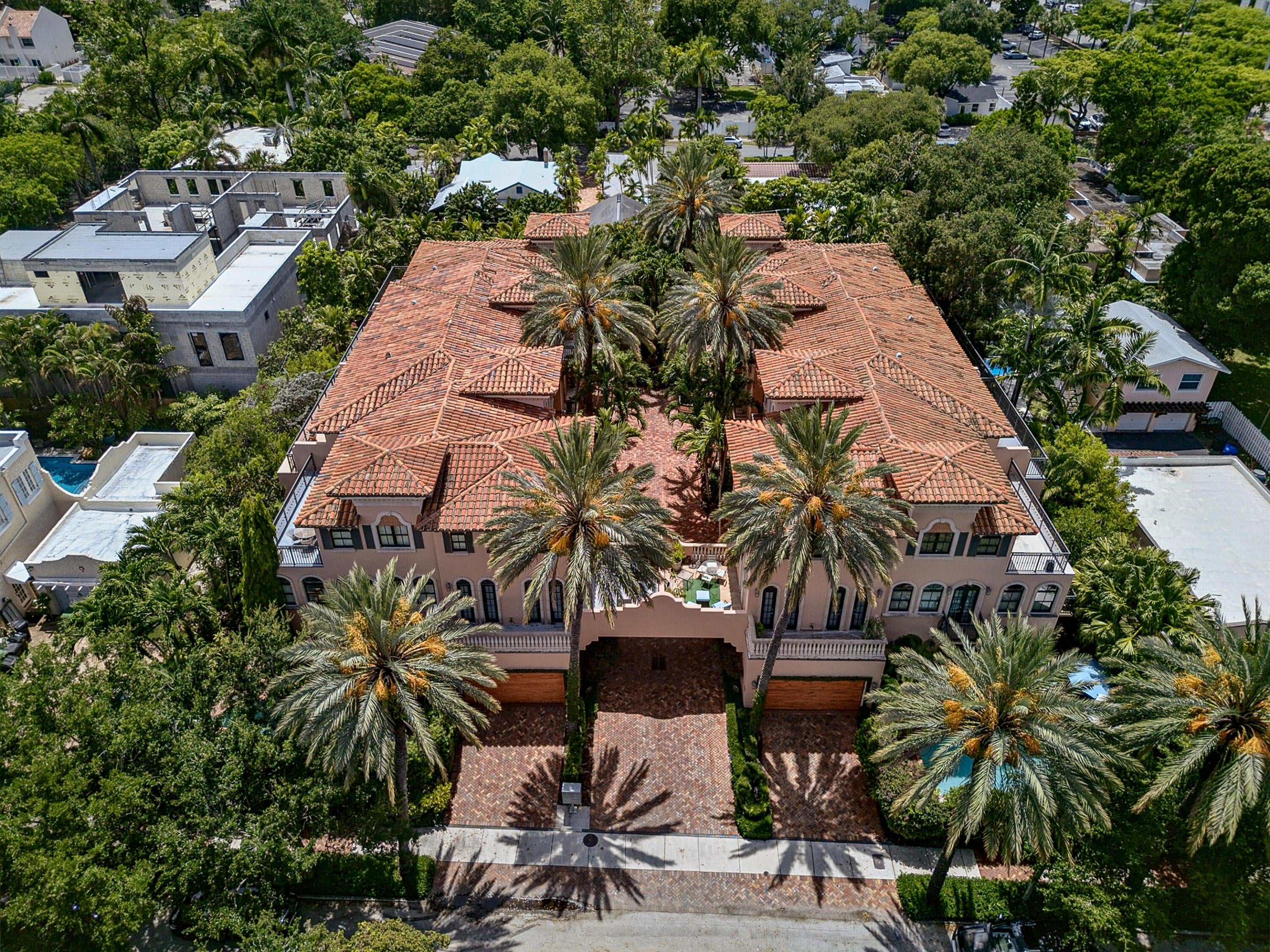 31 SE 10th Avenue