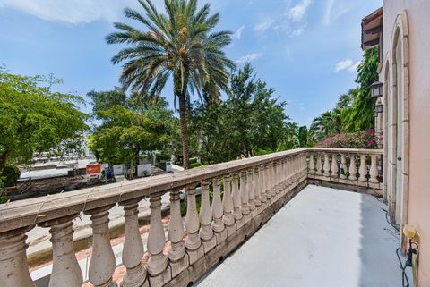 Tiny photo for 31 SE 10th Avenue, Fort Lauderdale, FL 33301 (MLS # B26046775)
