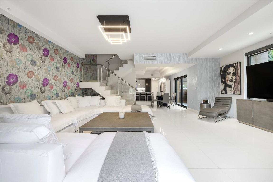 3030 N Ocean Boulevard S106