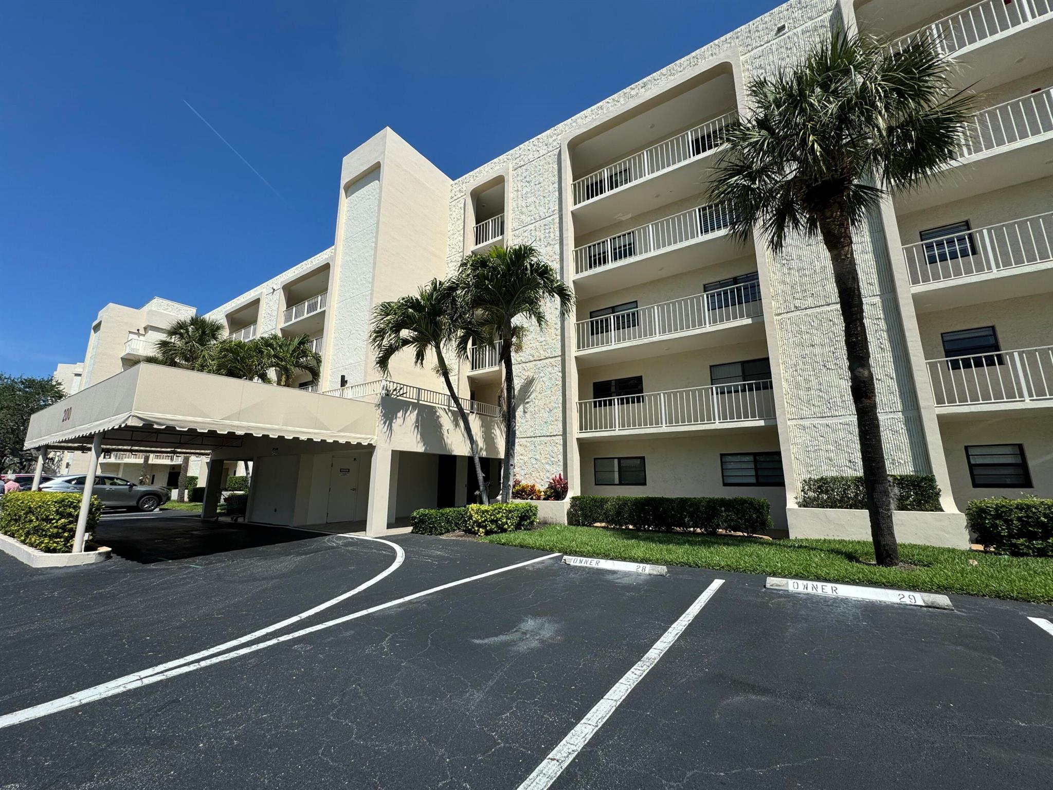 200 Intracoastal Place 404