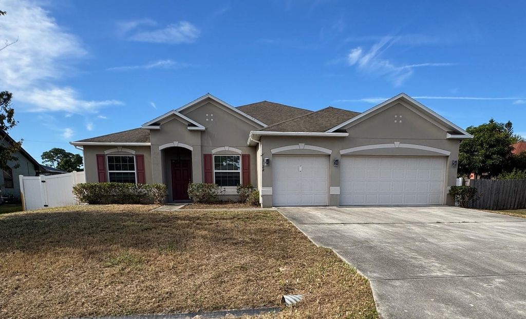 Photo of 1322 SE Nancy Lane, Port Saint Lucie, FL 34983 (MLS # F10554283)