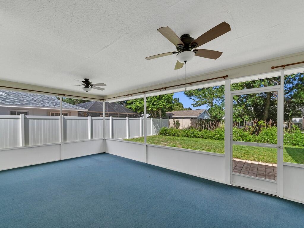 LAUREL COURT - Residential