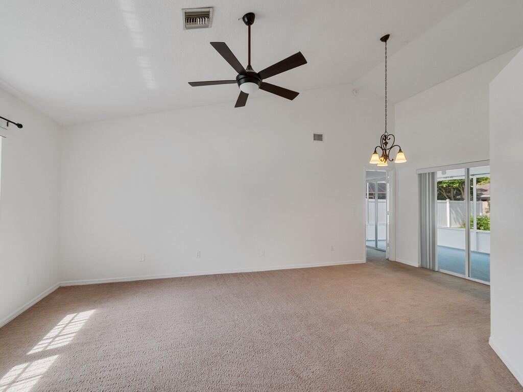 LAUREL COURT - Residential