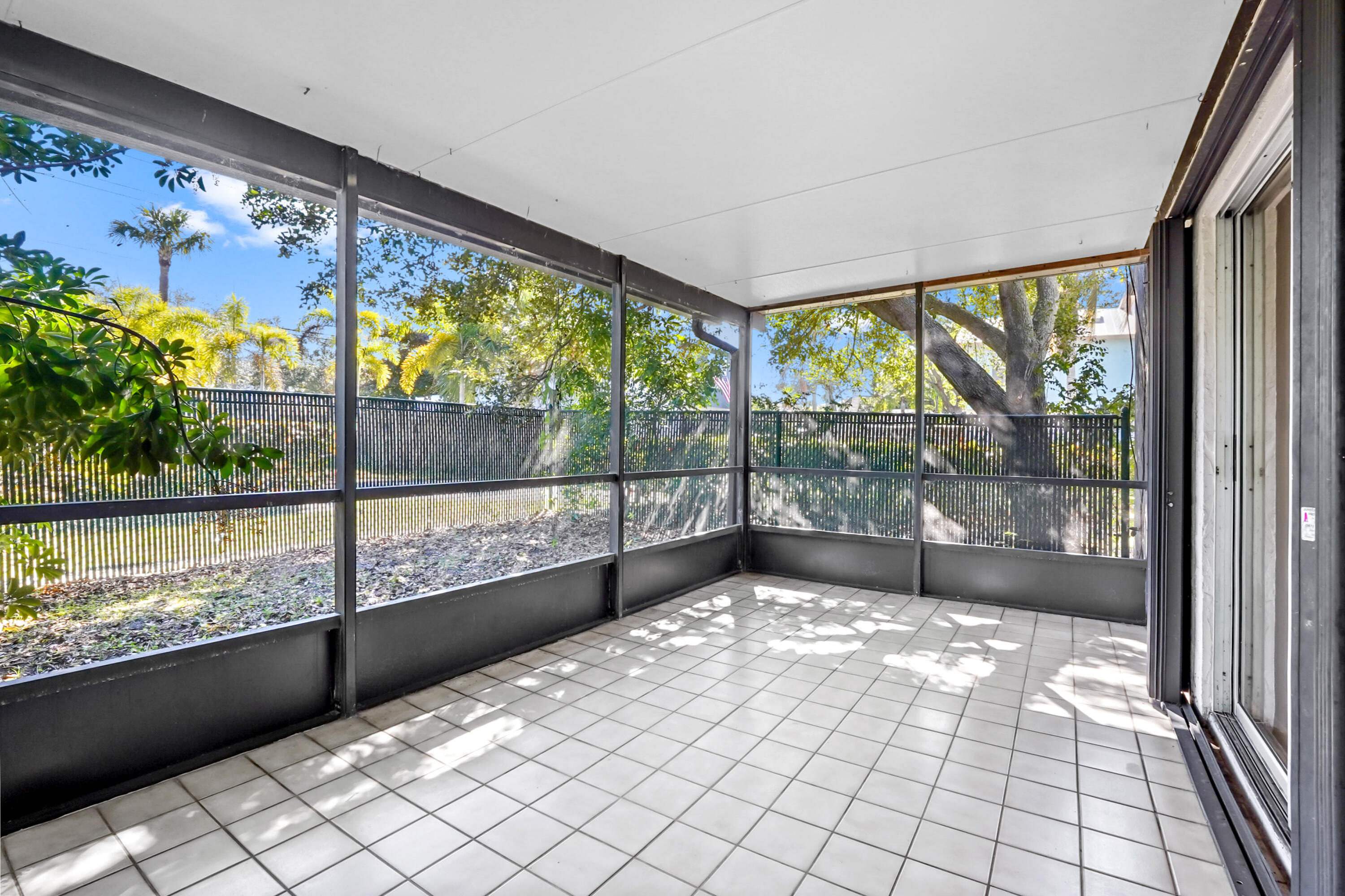 LOST VILLAS CONDO - Residential