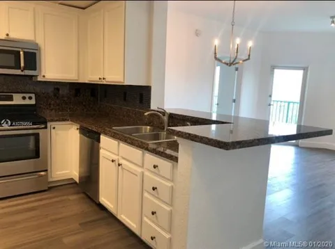6001 SW 70th Street Unit 642, South Miami, FL MLS: R11082294