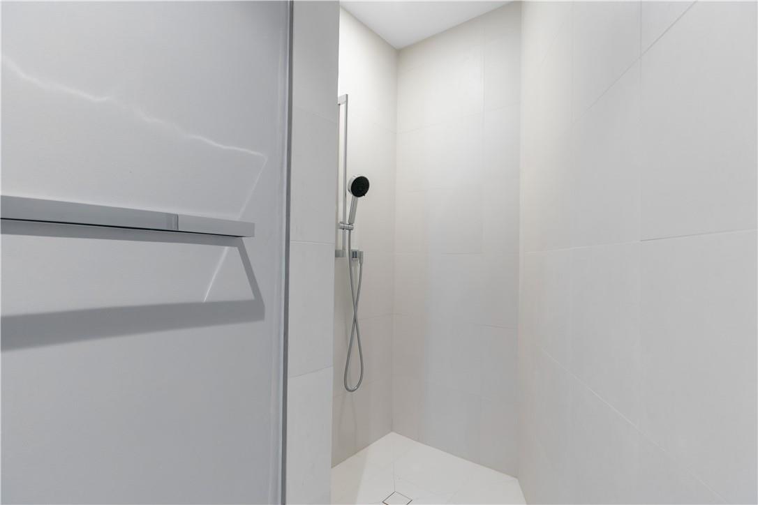 PORSCHE DESIGN TOWER - Residential