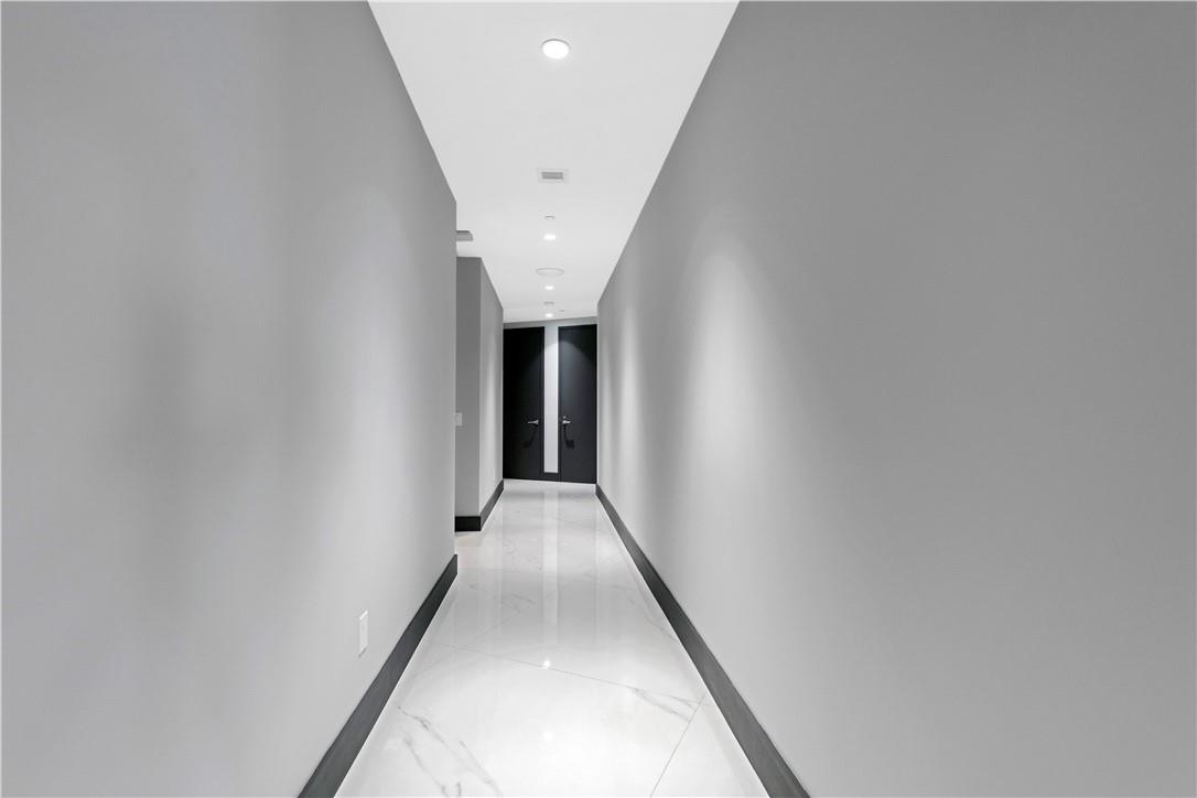 PORSCHE DESIGN TOWER - Residential