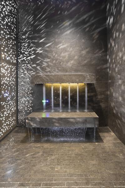 PORSCHE DESIGN TOWER - Residential