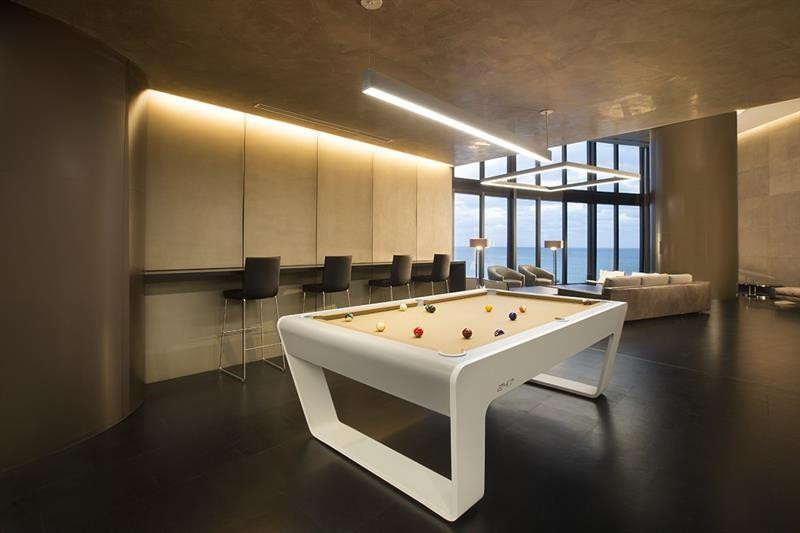 PORSCHE DESIGN TOWER - Residential