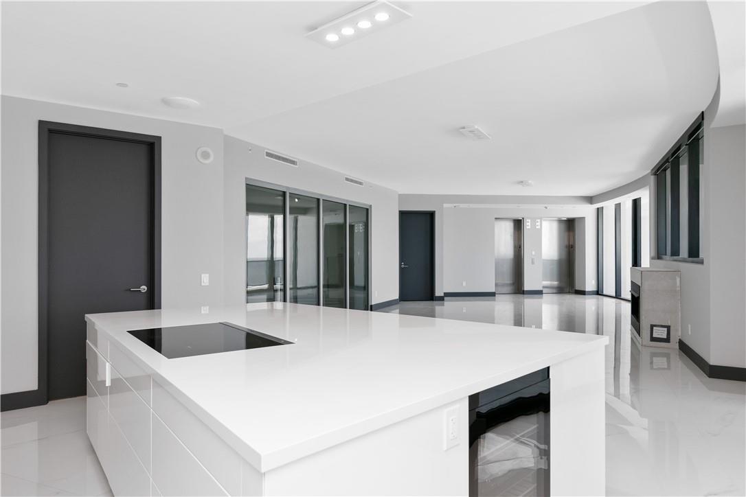 PORSCHE DESIGN TOWER - Residential